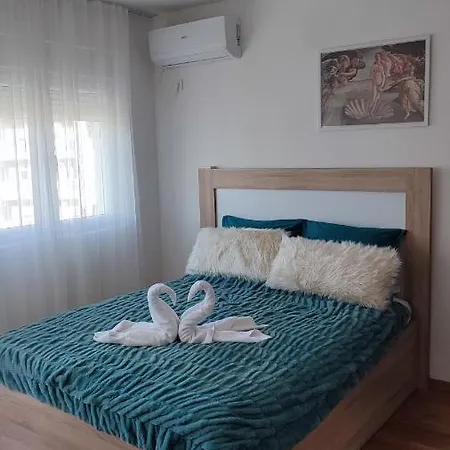 Apartment Stari Aerodrom *