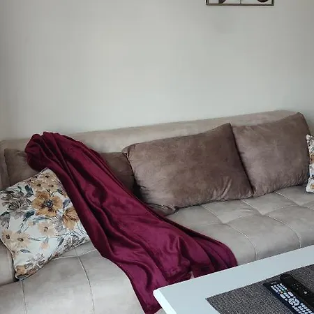 Stari Aerodrom * Подгорица