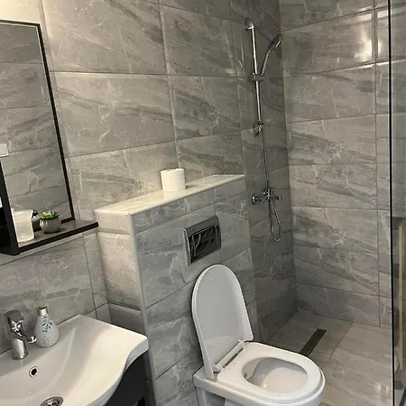 Stari Aerodrom Апартаменти Подгориця