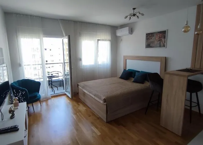 Stari Aerodrom Apartament *